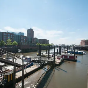 An Der Elbphilharmonie Contactless Check In Apartment Hamburg