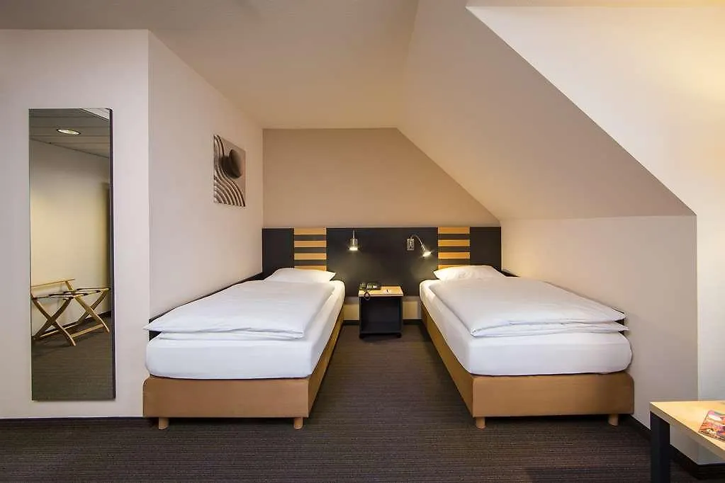 Lindner Hotel Frankfurt Hochst, Part Of Jdv By Hyatt Fráncfort del Meno 4*,  Alemania